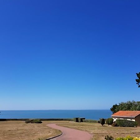 Appartement En Rdc Avec Terrasse Face A La Mer Pornic Exterior photo